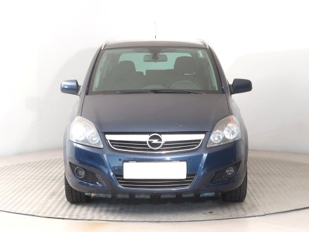 Opel Zafira, 2012 - pohled č. 2