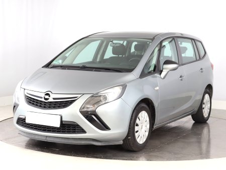 Opel Zafira, 2015 - pohled č. 3