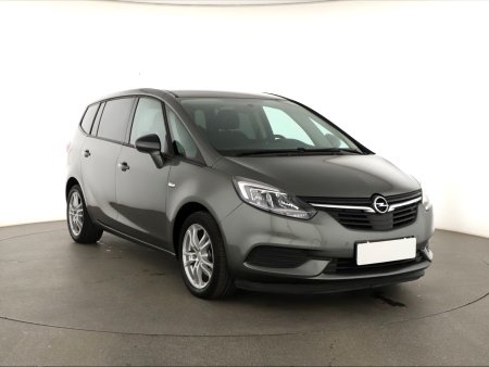 Opel Zafira, 2019