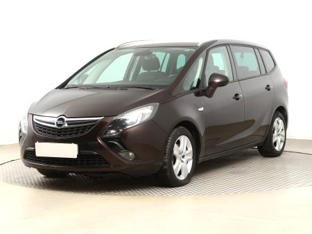 Opel Zafira, 2016 - pohled č. 3