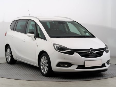 Opel Zafira, 2019