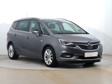 Opel Zafira, 2017