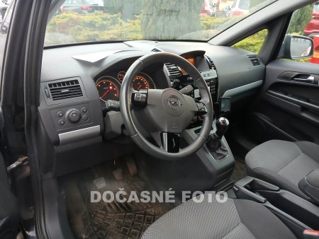 Opel Zafira, 2011 - pohled č. 3