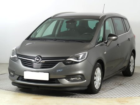 Opel Zafira, 2017 - pohled č. 3