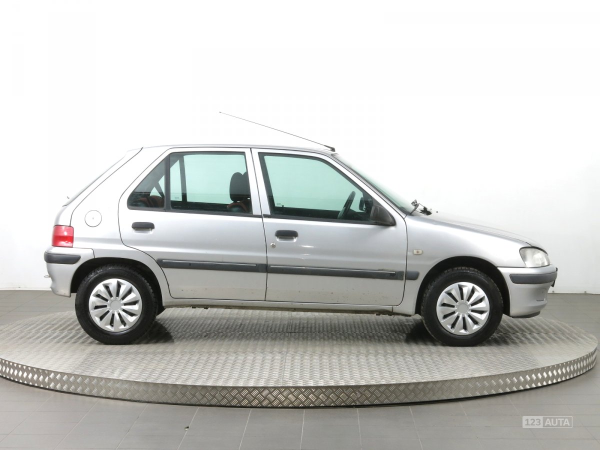Peugeot 106, 2001 - pohled č. 8