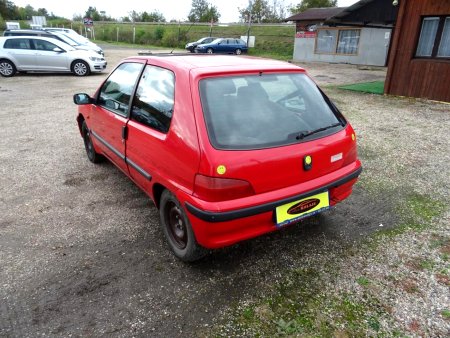 Peugeot 106, 1998 - pohled č. 3