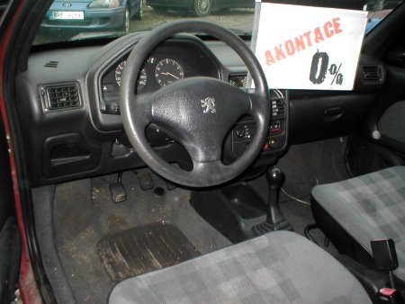 Peugeot 106, 1998 - pohled č. 4