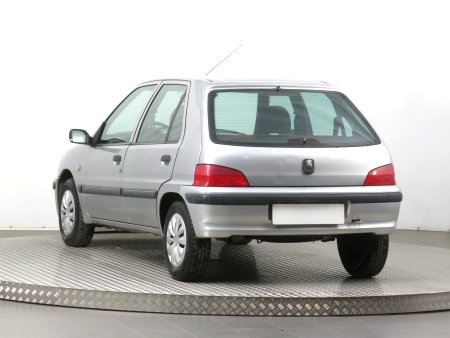 Peugeot 106, 2001 - pohled č. 5