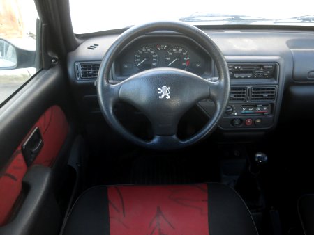 Peugeot 106, 2001 - pohled č. 9