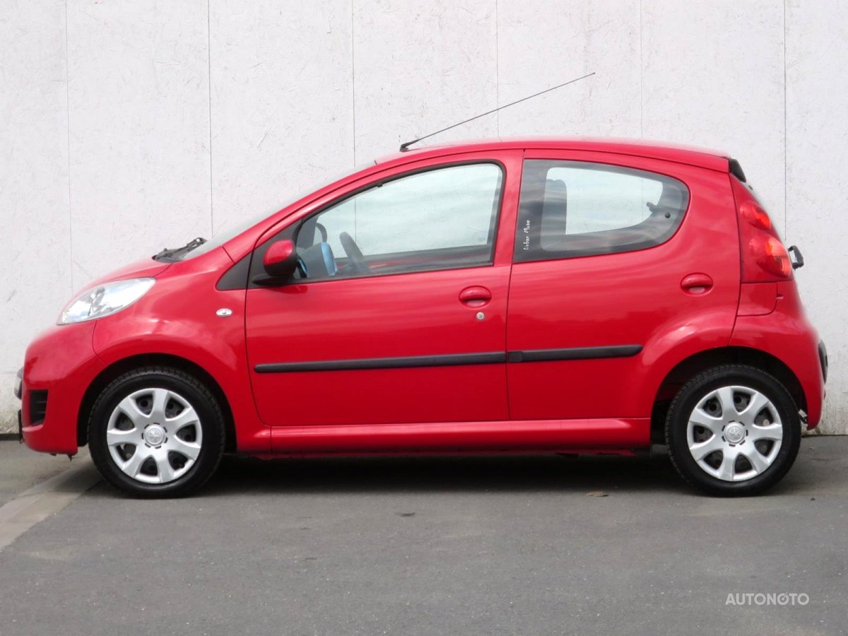 Peugeot 107, 2010 - pohled č. 4