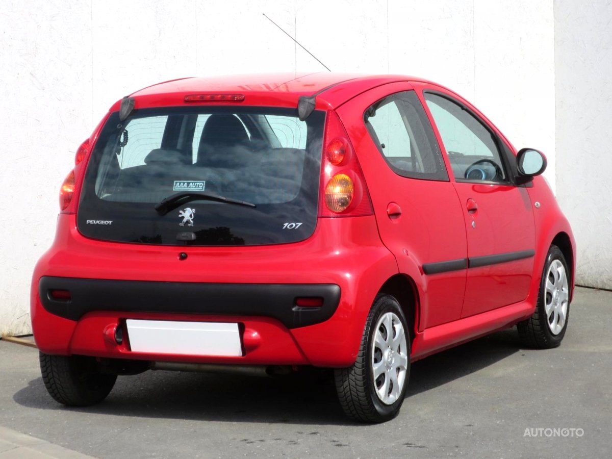 Peugeot 107, 2010 - pohled č. 7