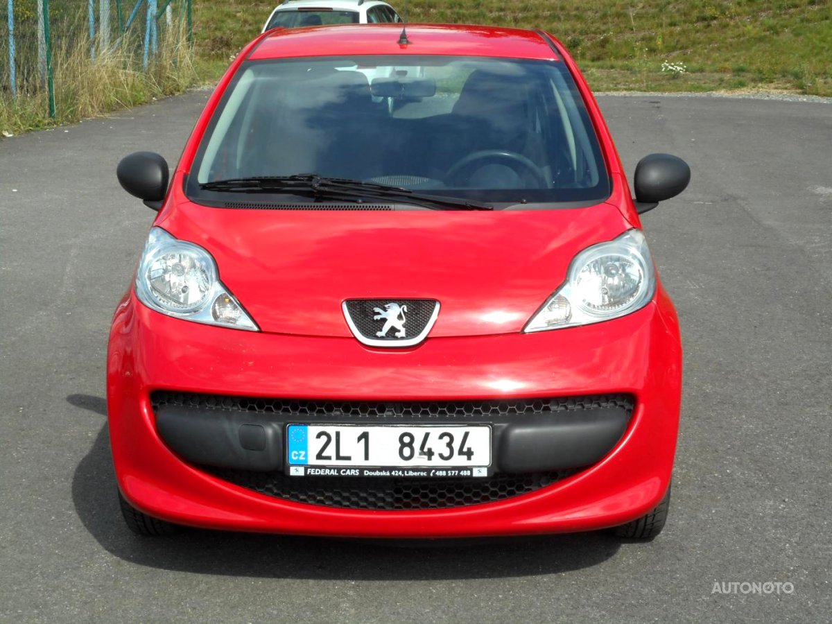 Peugeot 107, 2006 - pohled č. 3