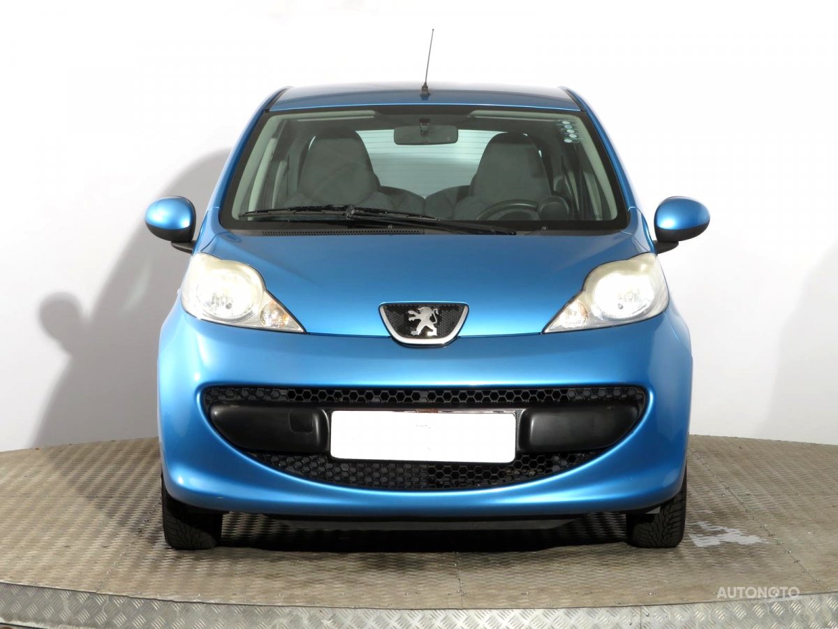 Peugeot 107, 2006 - pohled č. 2