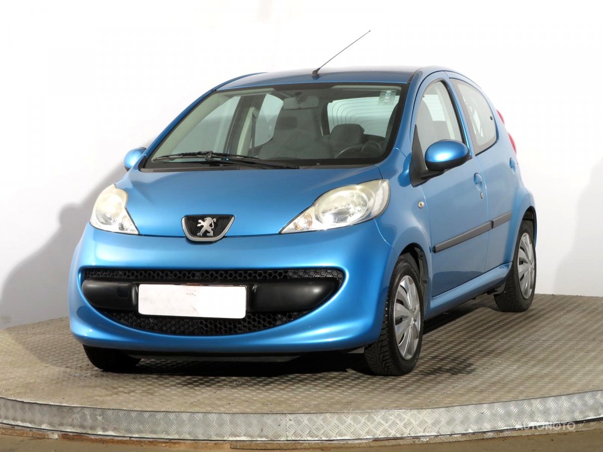 Peugeot 107, 2006 - pohled č. 3