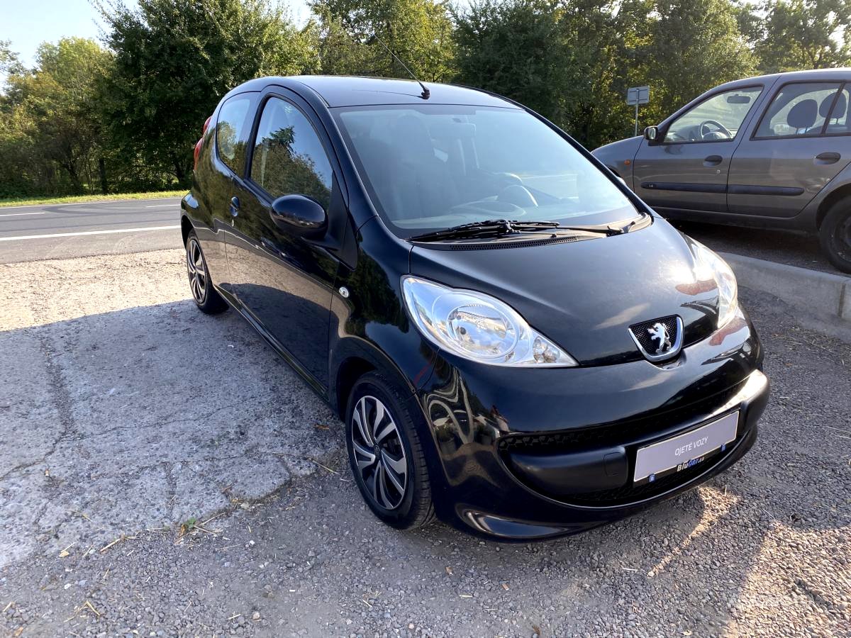 Peugeot 107, 2006 - pohled č. 3