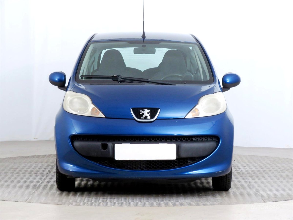 Peugeot 107, 2006 - pohled č. 2
