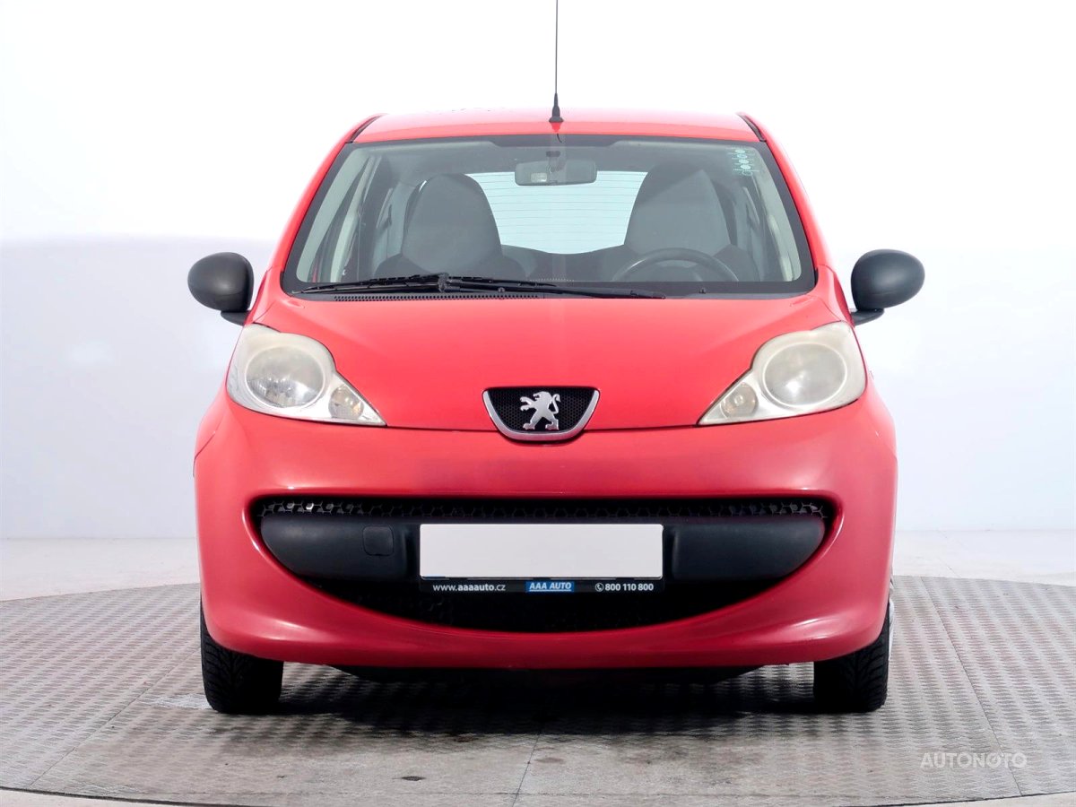 Peugeot 107, 2006 - pohled č. 2