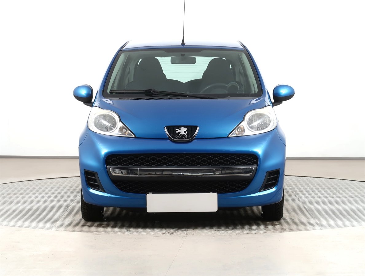 Peugeot 107, 2010 - pohled č. 2