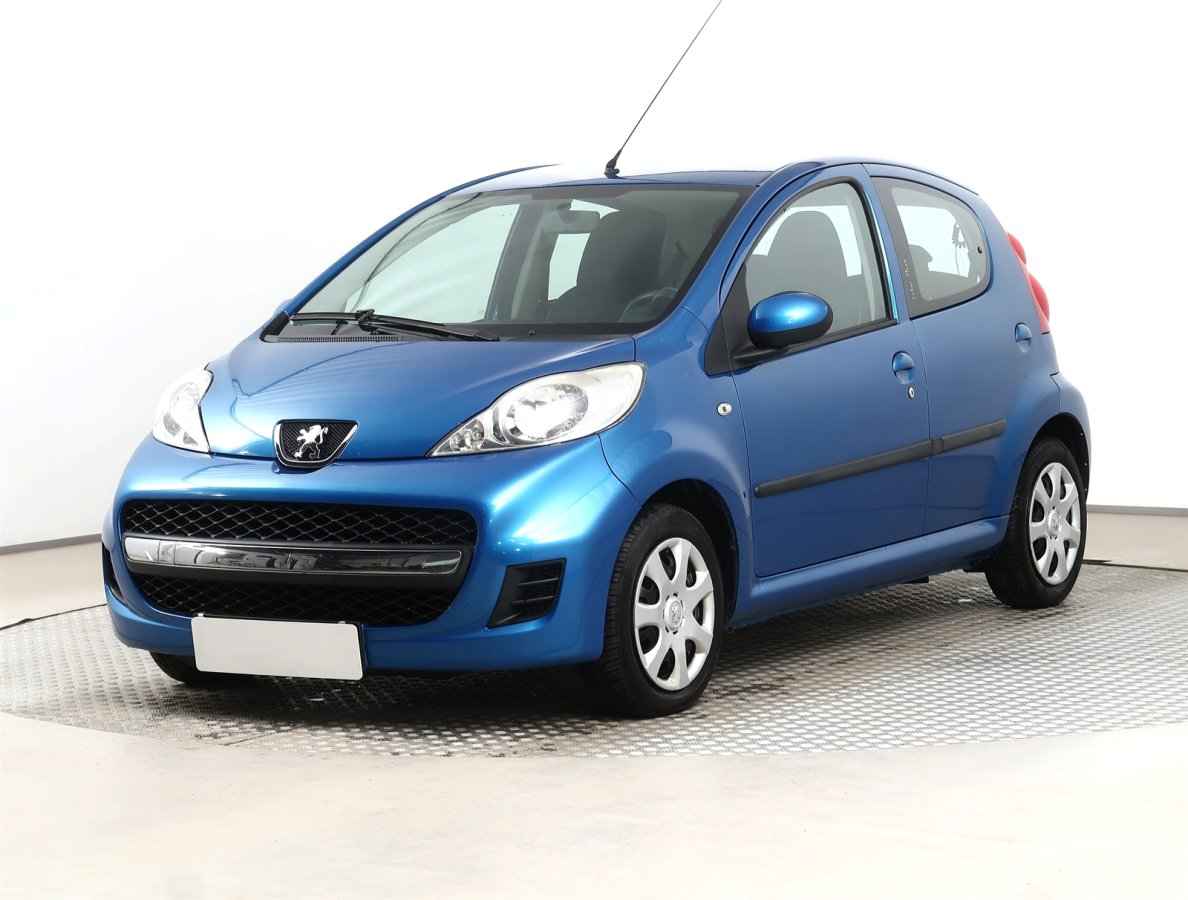 Peugeot 107, 2010 - pohled č. 3