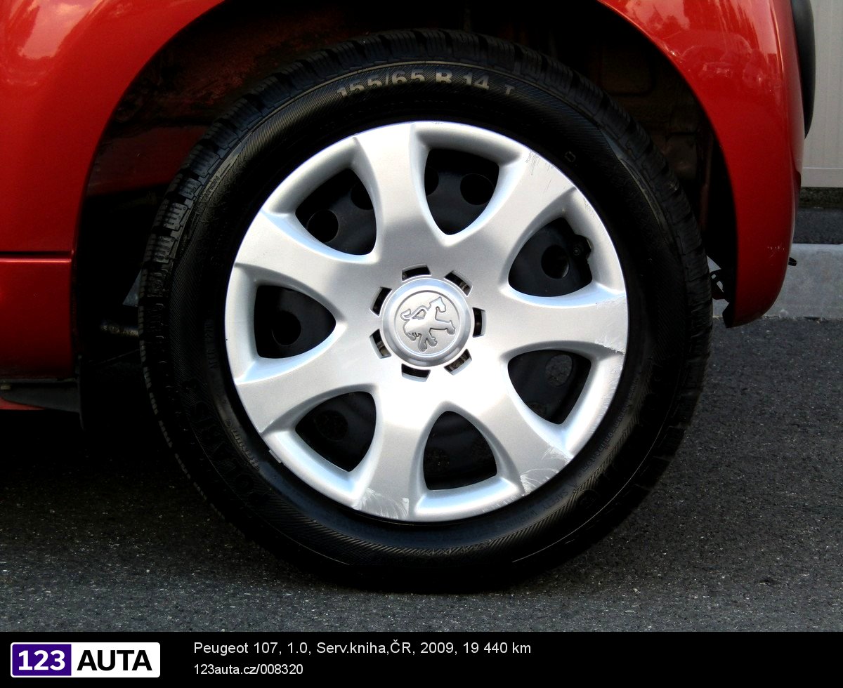 Peugeot 107, 2009 - pohled č. 11