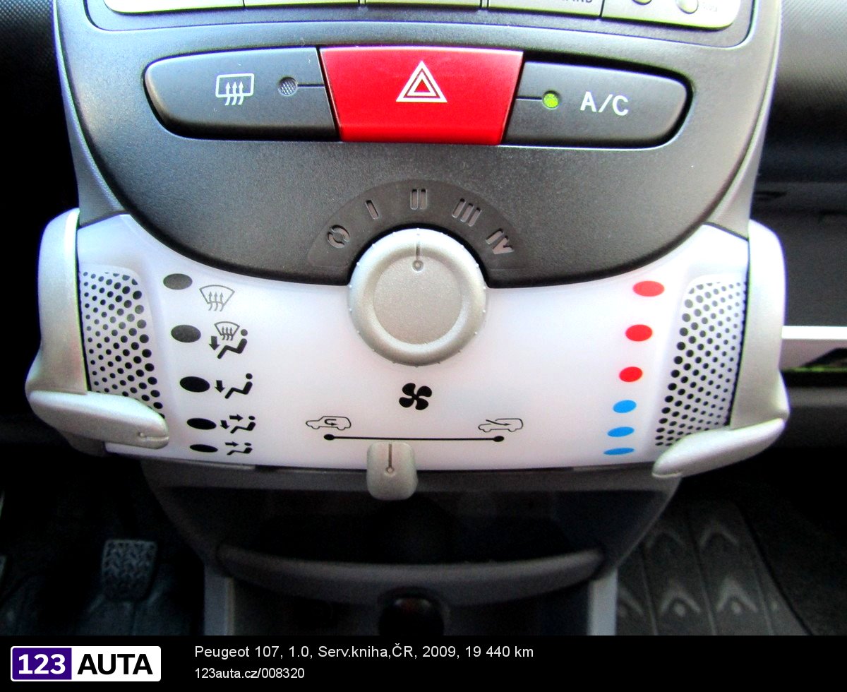 Peugeot 107, 2009 - pohled č. 19