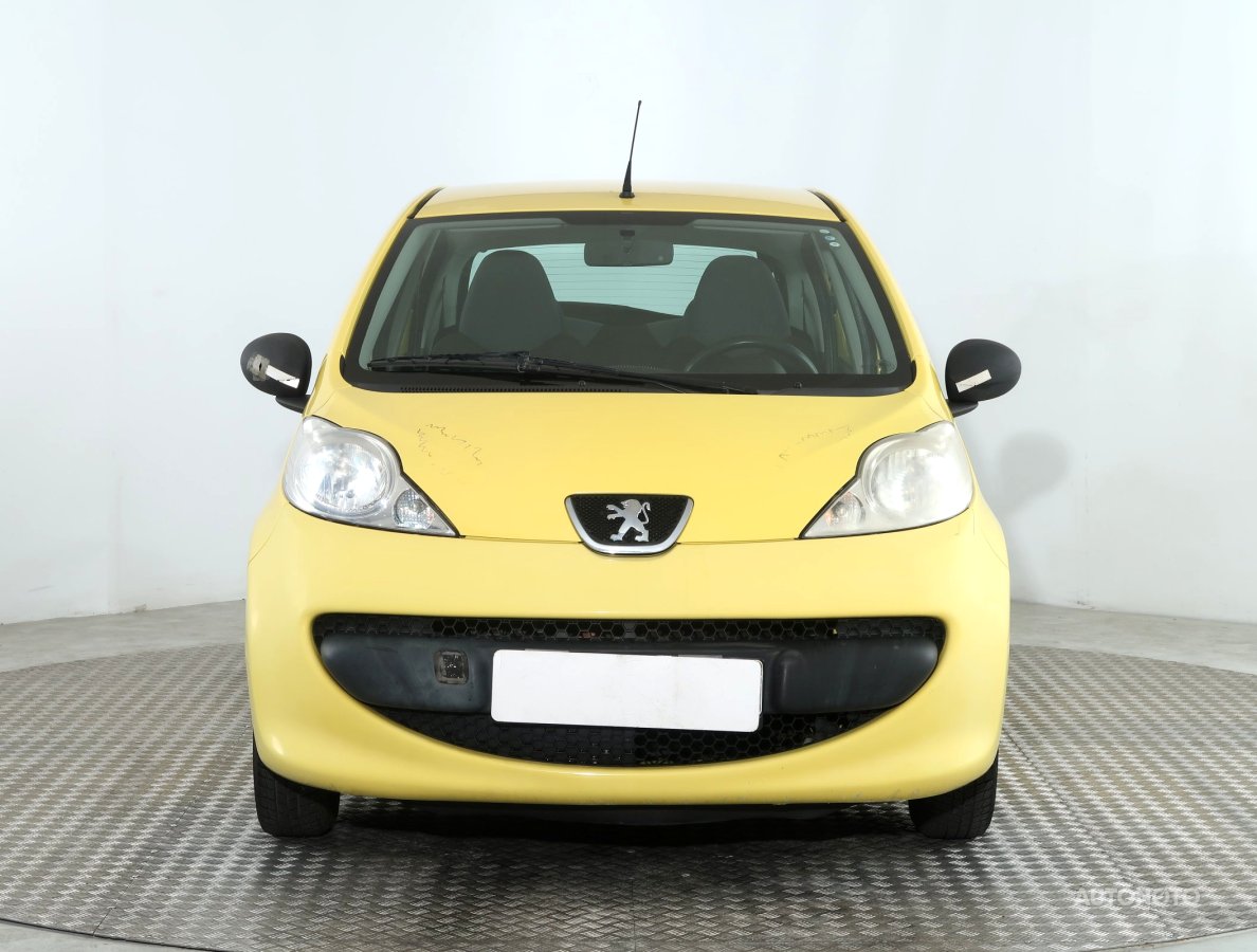 Peugeot 107, 2007 - pohled č. 2