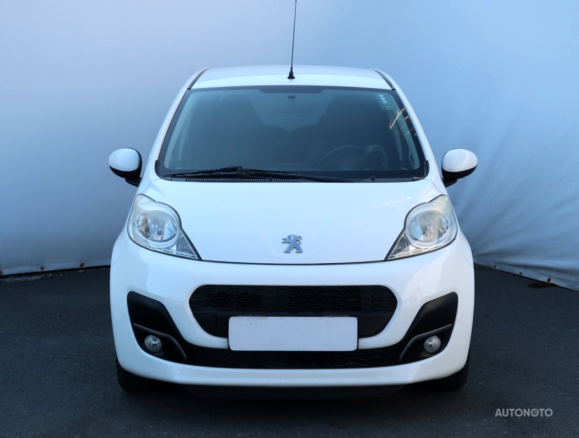 Peugeot 107, 2013 - pohled č. 2