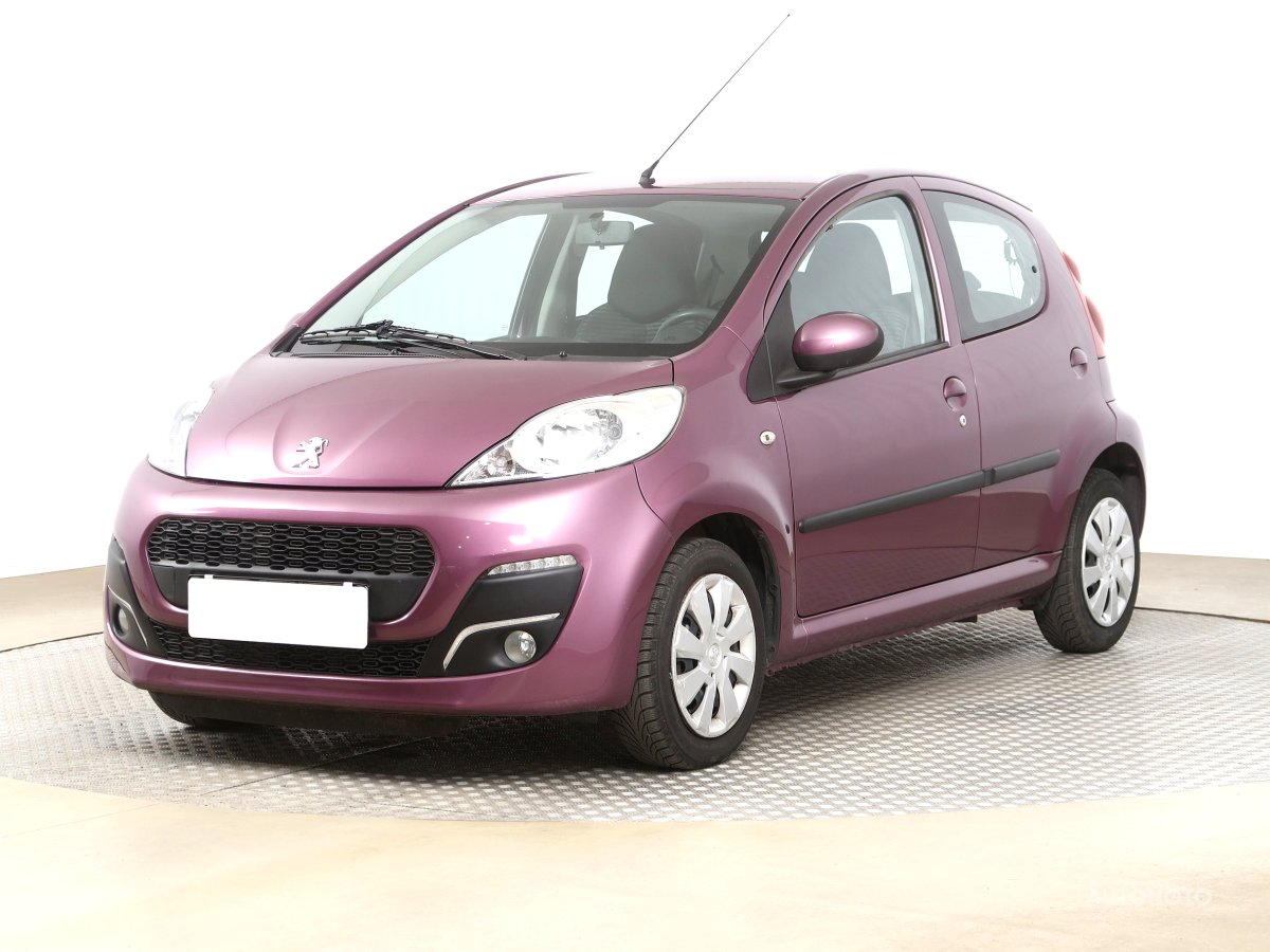 Peugeot 107, 2012 - pohled č. 3
