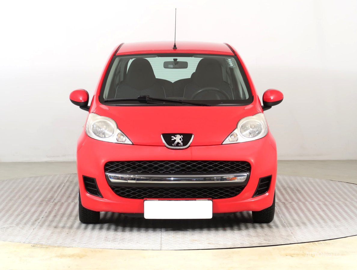 Peugeot 107, 2010 - pohled č. 2