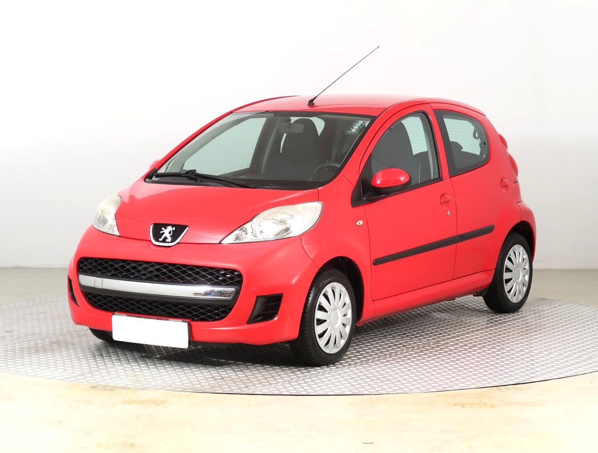 Peugeot 107, 2010 - pohled č. 3