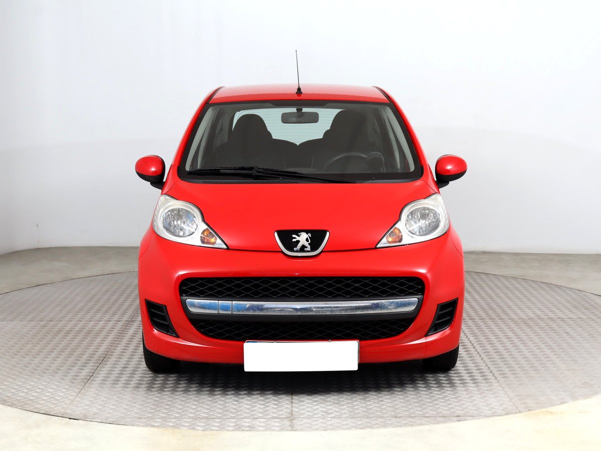 Peugeot 107, 2010 - pohled č. 2