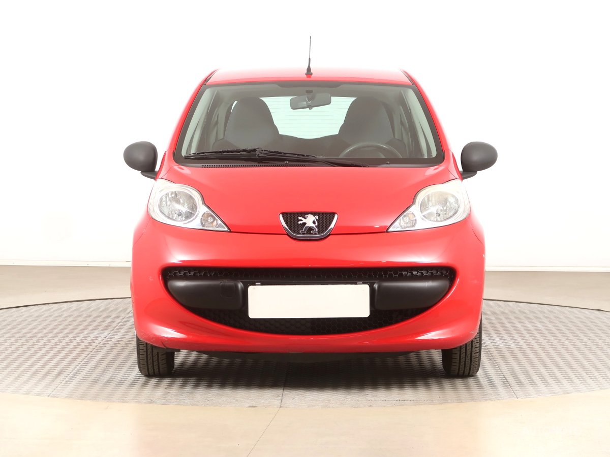 Peugeot 107, 2008 - pohled č. 2