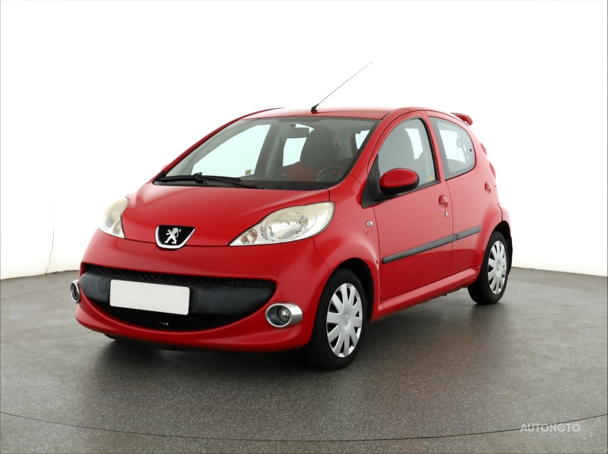 Peugeot 107, 2007 - pohled č. 3