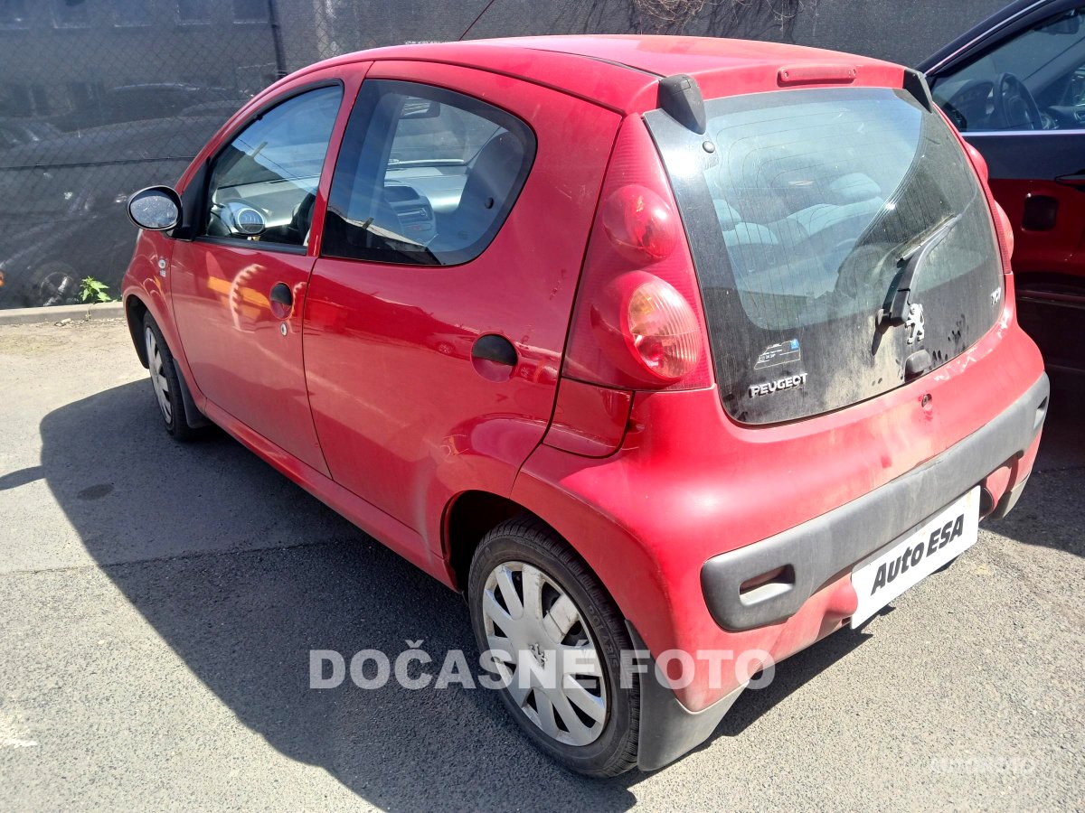 Peugeot 107, 2008 - pohled č. 2