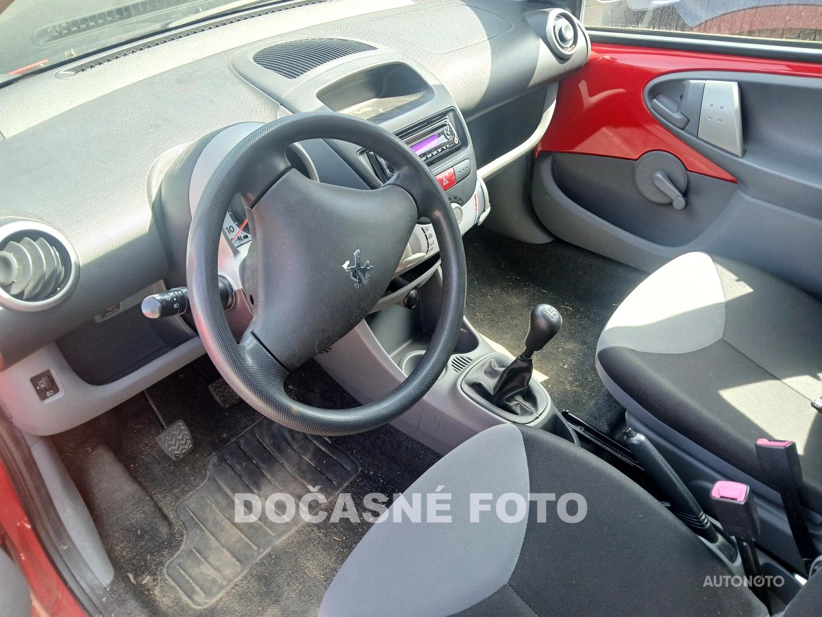 Peugeot 107, 2008 - pohled č. 3