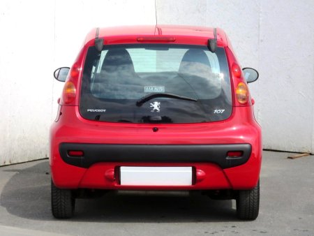 Peugeot 107, 2010 - pohled č. 6