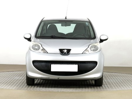 Peugeot 107, 2007 - pohled č. 2