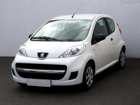 Peugeot 107, 2010 - pohled č. 3