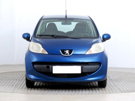 Peugeot 107, 2006 - pohled č. 2
