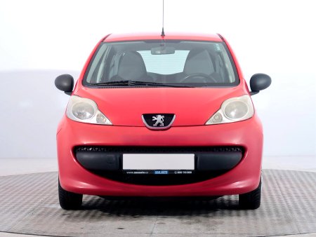 Peugeot 107, 2006 - pohled č. 2