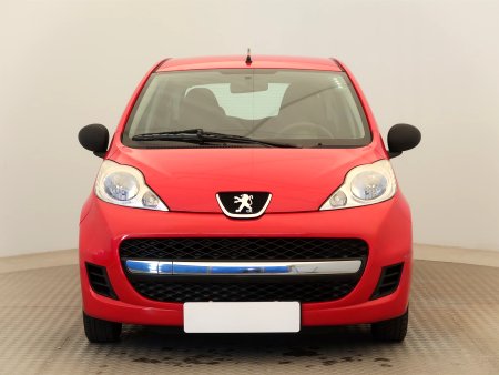 Peugeot 107, 2010 - pohled č. 2