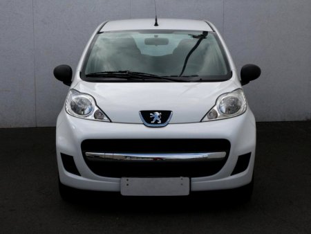 Peugeot 107, 2006 - pohled č. 2