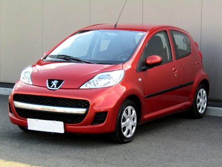 Peugeot 107, 2009 - pohled č. 3