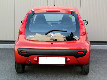 Peugeot 107, 2009 - pohled č. 6