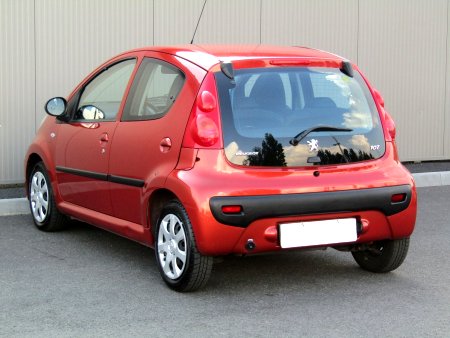 Peugeot 107, 2009 - pohled č. 7
