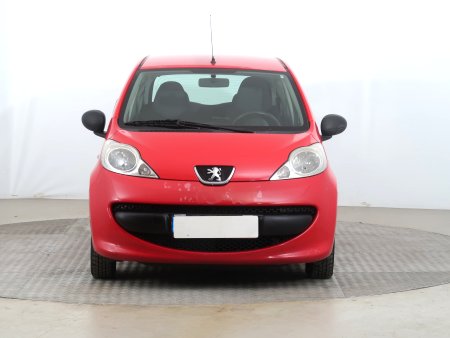 Peugeot 107, 2006 - pohled č. 2