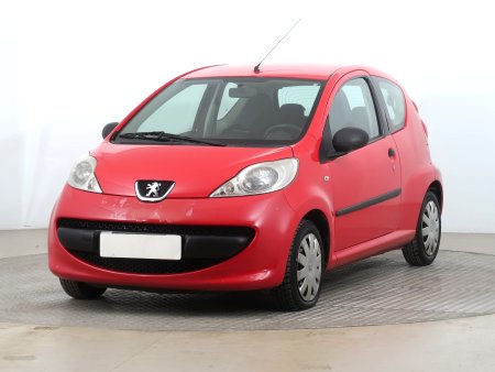 Peugeot 107, 2006 - pohled č. 3