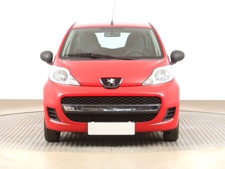 Peugeot 107, 2009 - pohled č. 2