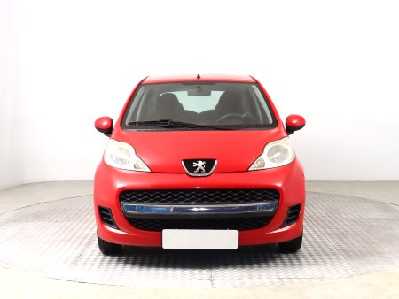 Peugeot 107, 2011 - pohled č. 2