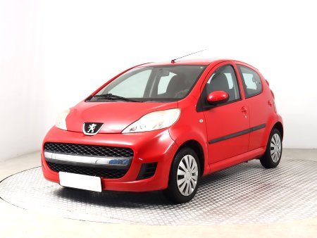Peugeot 107, 2011 - pohled č. 3